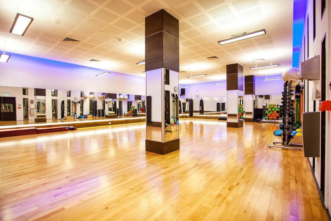 Apartment Eye With Gym &