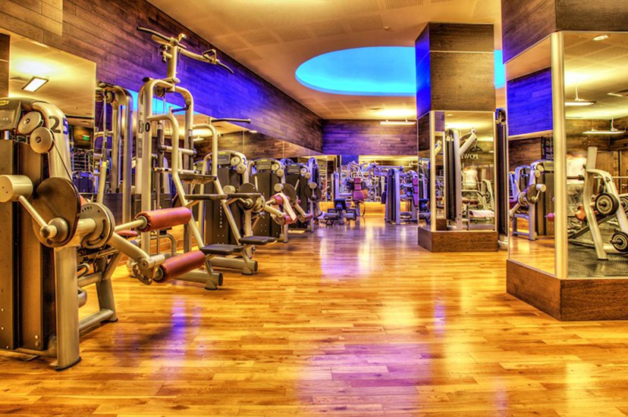 Eye With Gym & Apartment