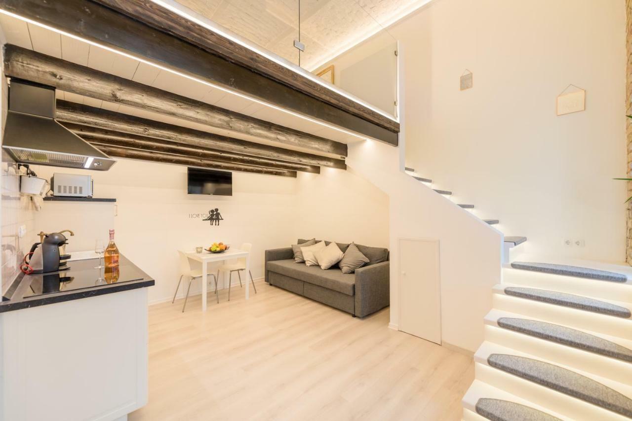Eye With Gym & Apartment *